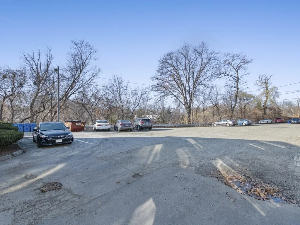 180 River St, Waltham