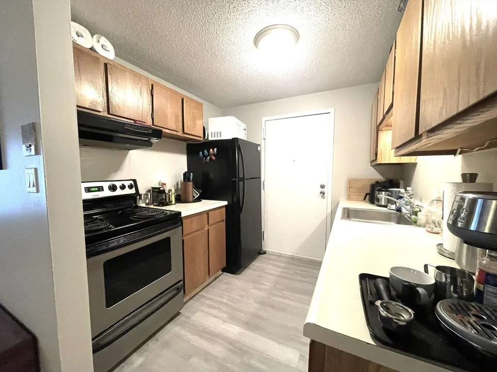 36 Silver Hill Ln, Natick