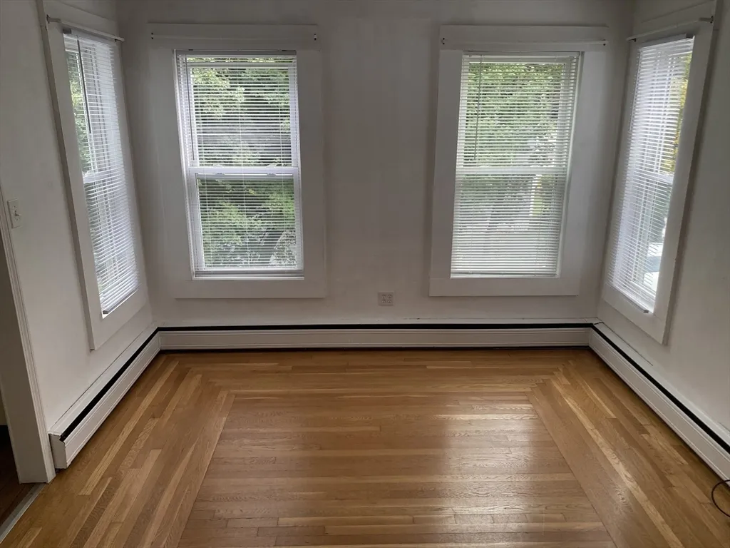 35 Grant St, Milford