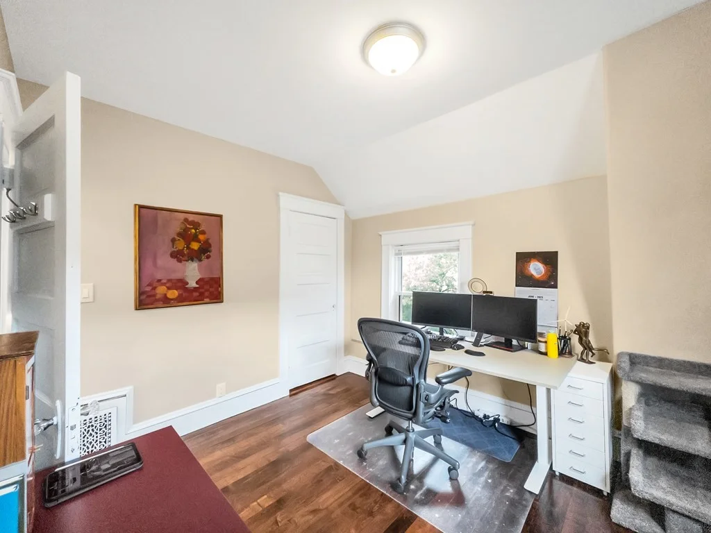 18 Alberta St, West Roxbury
