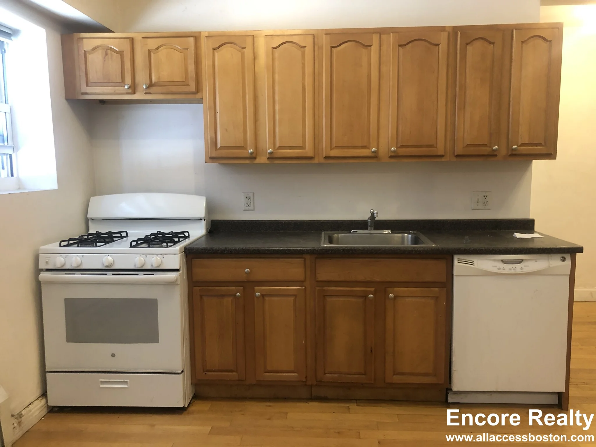 1555 Beacon St, Brookline