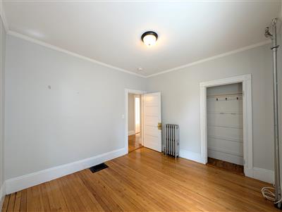 13 Farragut Ave, West Somerville