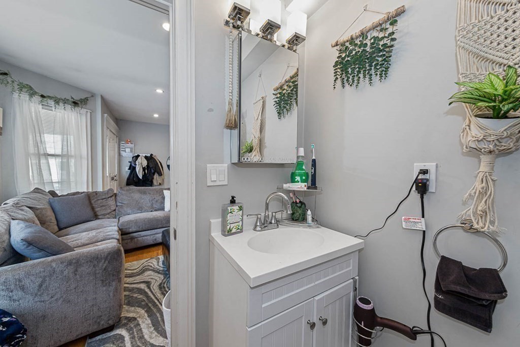 195 East Cottage St, Dorchester