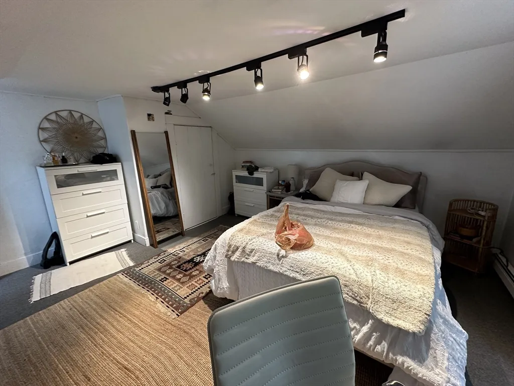 18 Tremont St, The Port