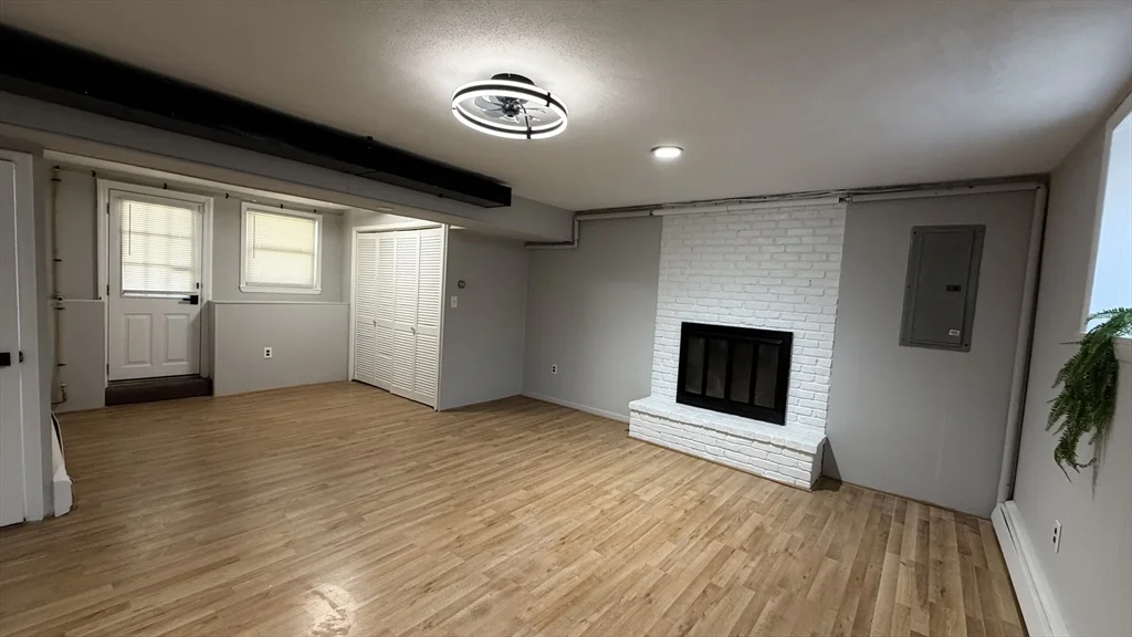 23 Orchard Ave, Saugus