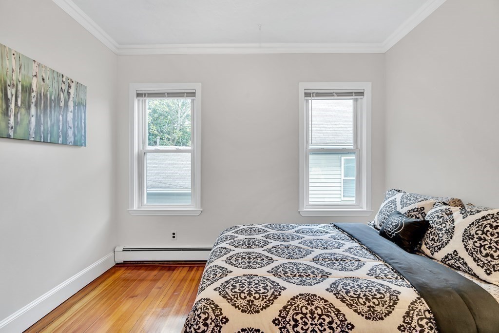 558 Washington St, Brighton