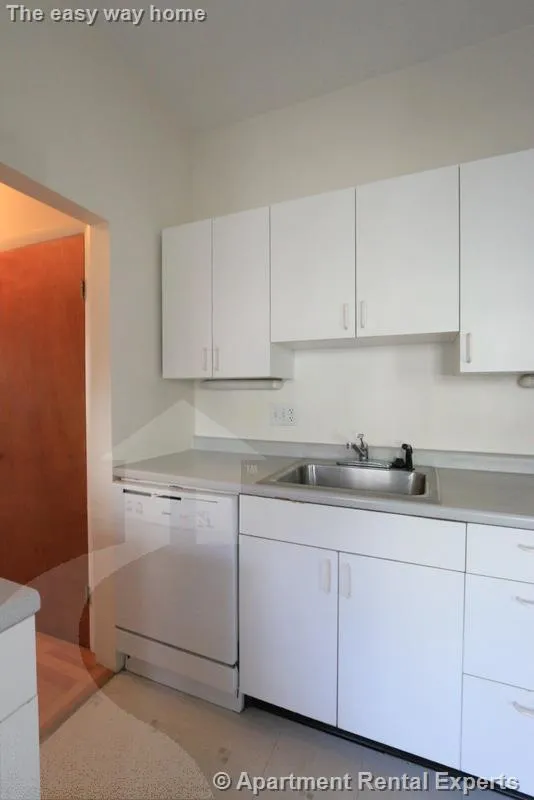 60.5 Sacramento St, Porter Square