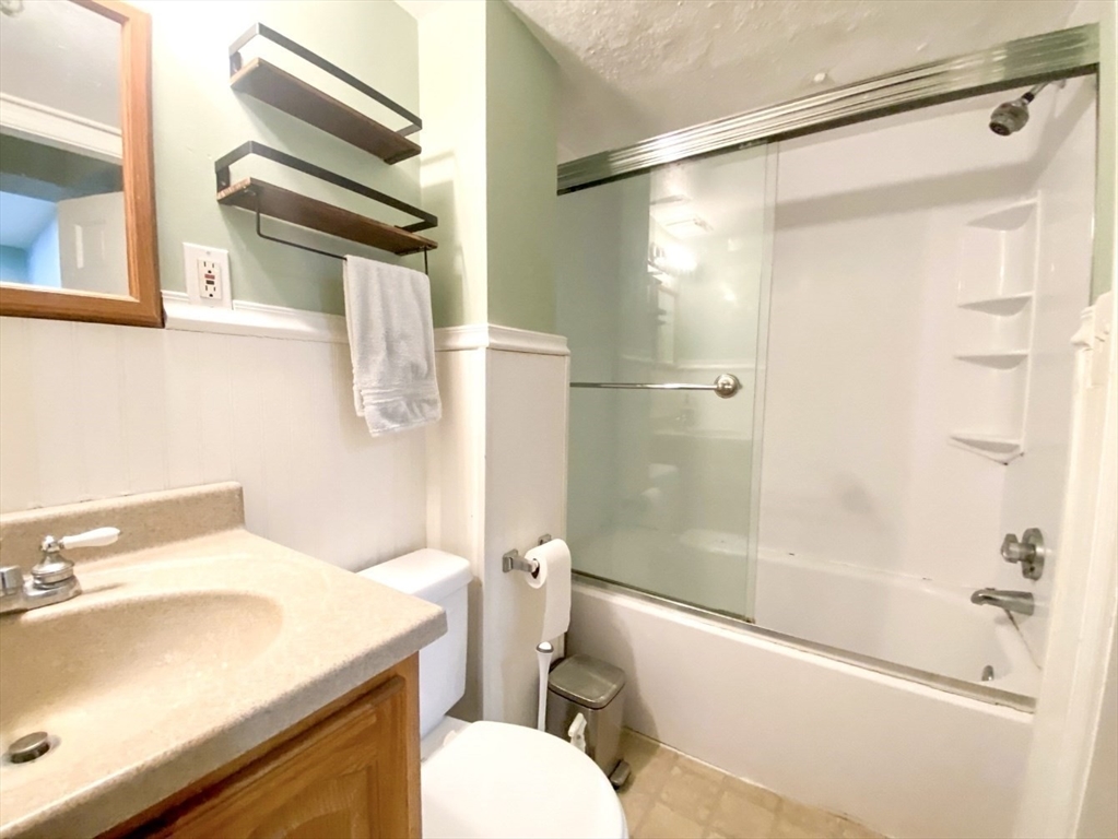 239 Commonwealth, Back Bay