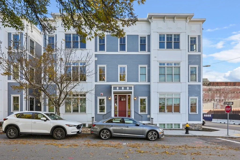 3 M St, South Boston