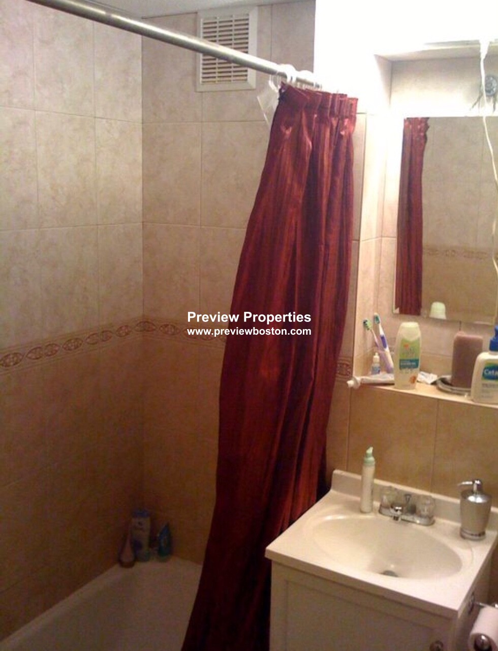 1710 Commonwealth Ave, Brighton