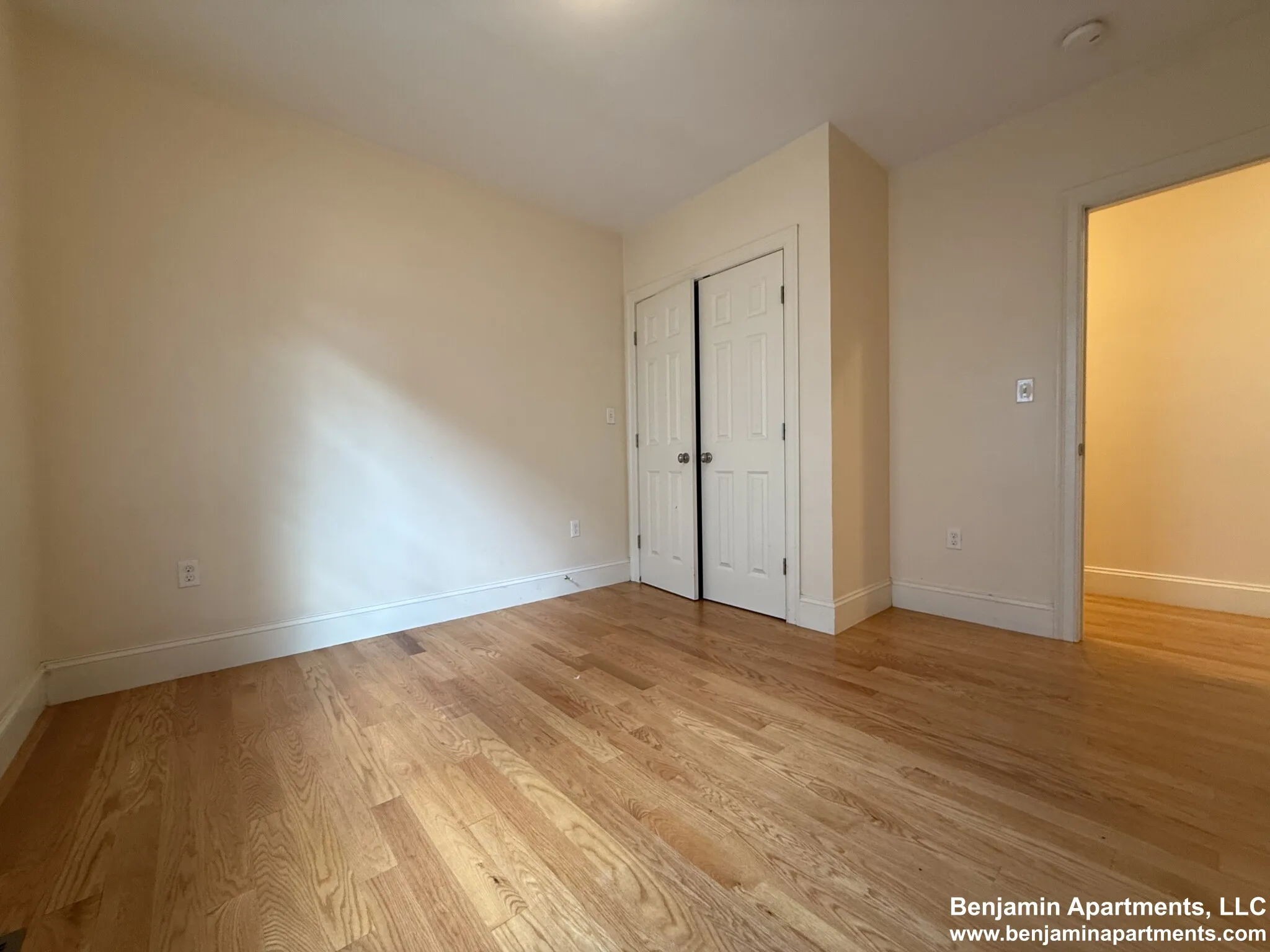 35 Pratt St, Allston