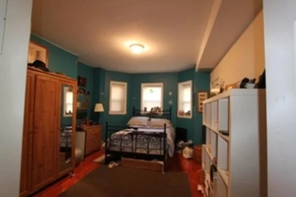 529 Newbury St, Fenway