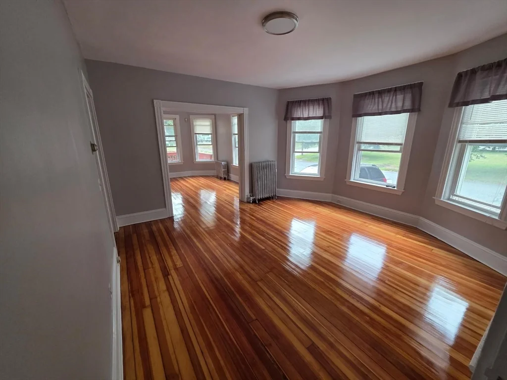 318 Summer St, Bridgewater