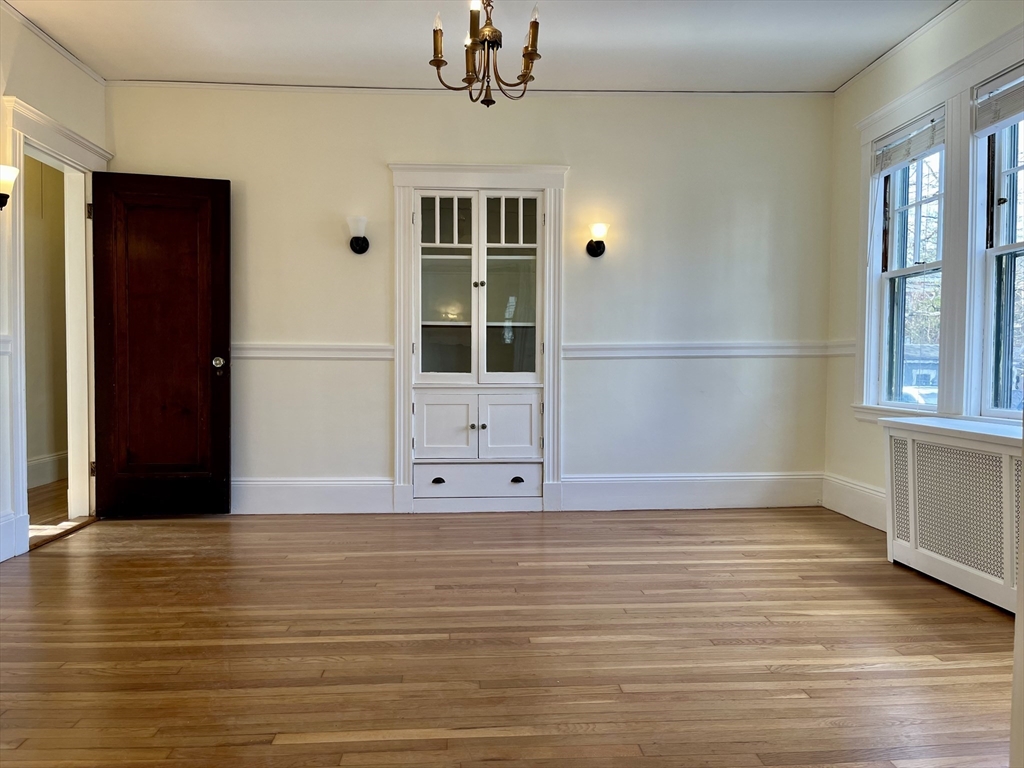 32 Goodrich Rd, Jamaica Plain