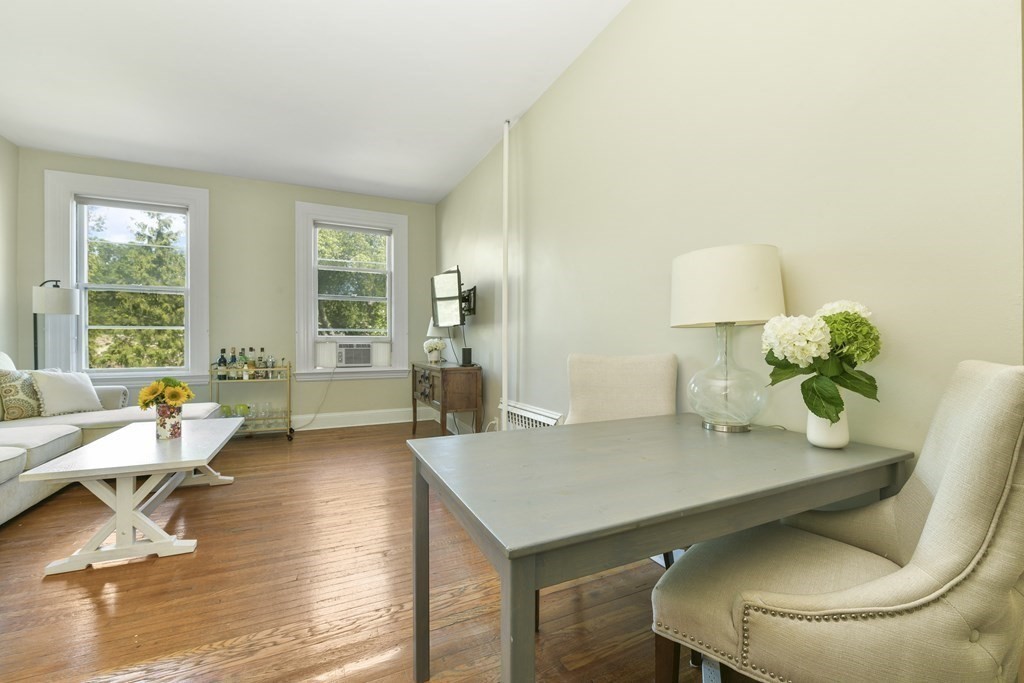 1060 Beacon St, Coolidge Corner