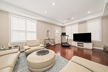 1701 Masschusetts, Baldwin