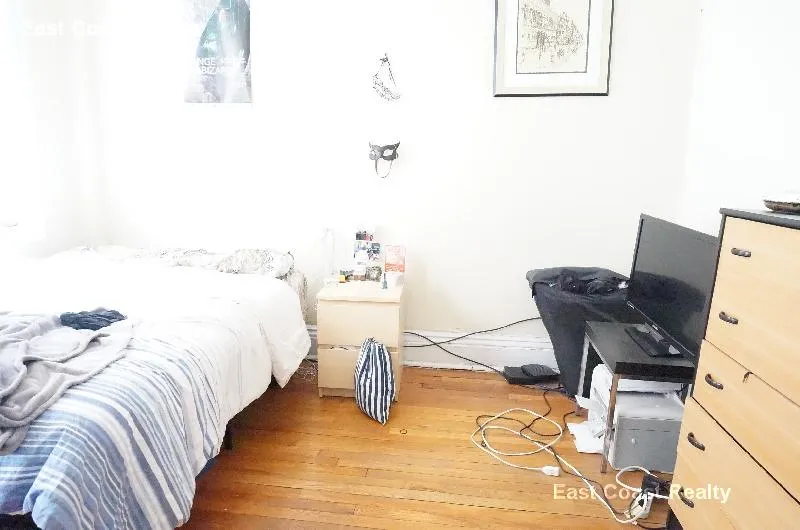 161 Kelton St, Allston