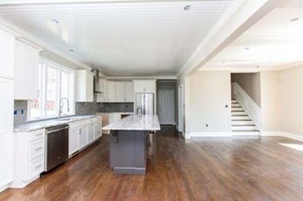 9 Ridgeway Ave, Needham