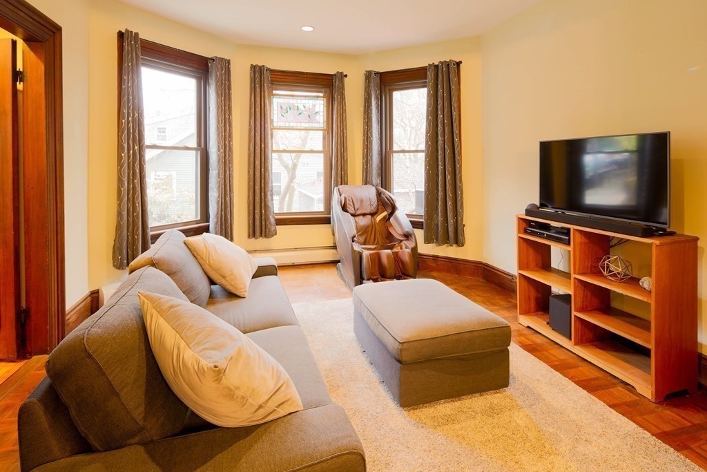 182 Palfrey St, Watertown