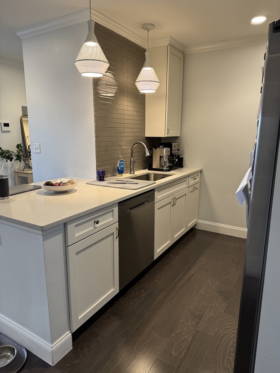 728 East Broadway, South Boston