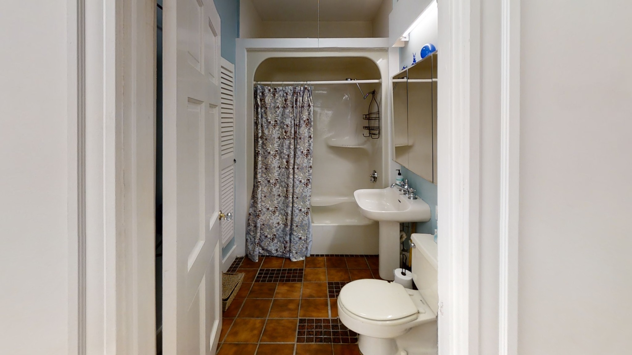 307 Tappan St, Washington Square