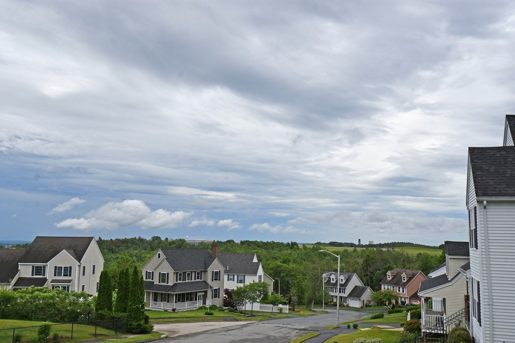 35 Fox Meadow Dr, Worcester