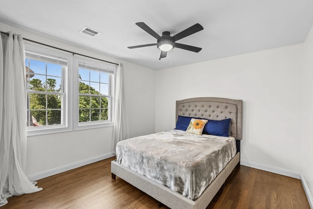 47 Oldfields Rd, Dorchester