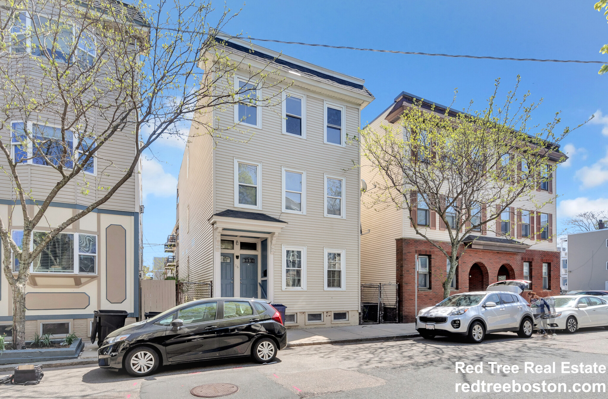 16-16 1/2 O St, South Boston