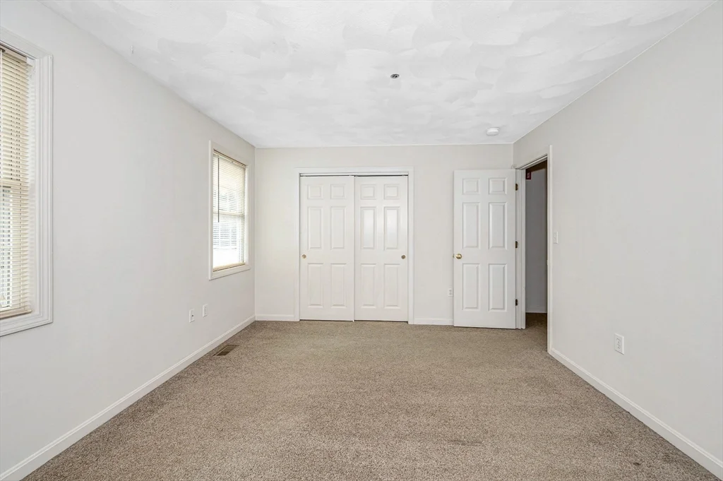 42 Rogers St, Tewksbury