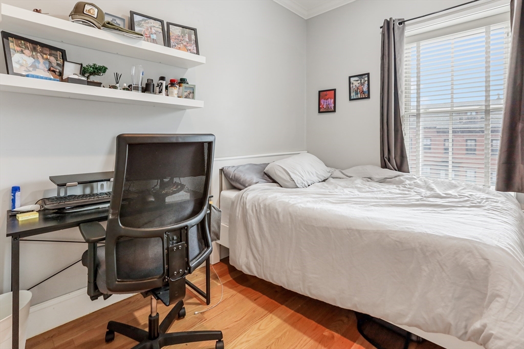 668 Massachusetts Ave, South End