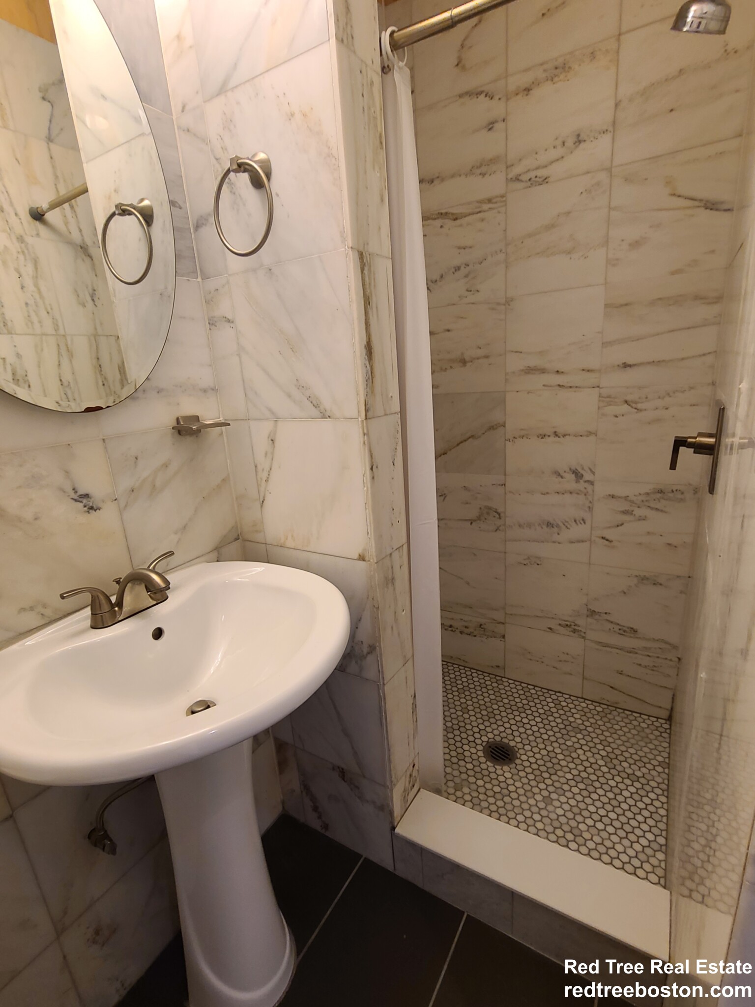 254 Newbury St, Back Bay