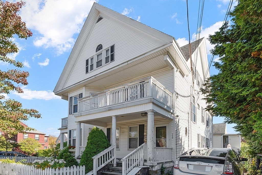 733 Hale St, Beverly Farms