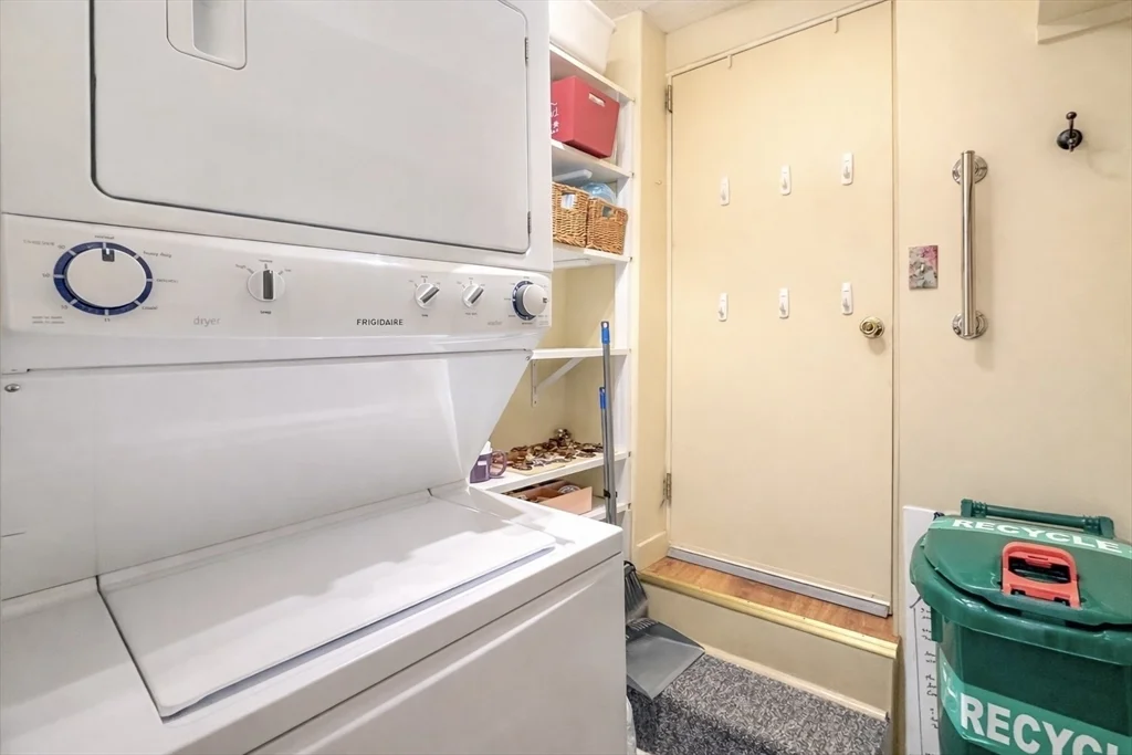 100 Water St, Newburyport