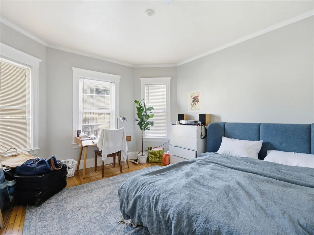 28 Sunset Rd, West Somerville