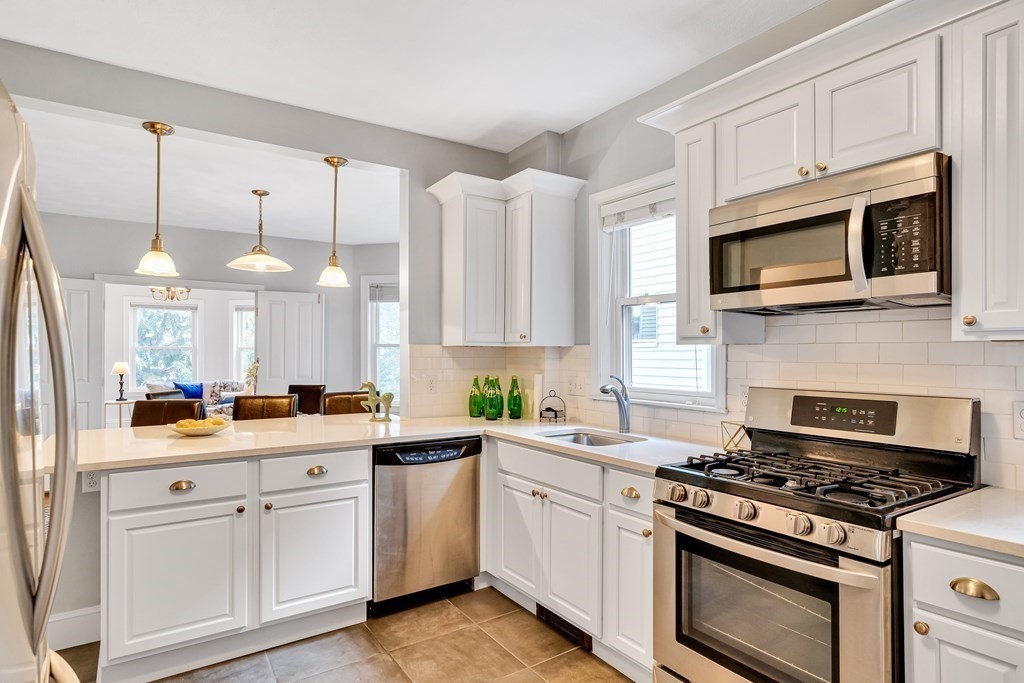 558 Washington St, Brighton