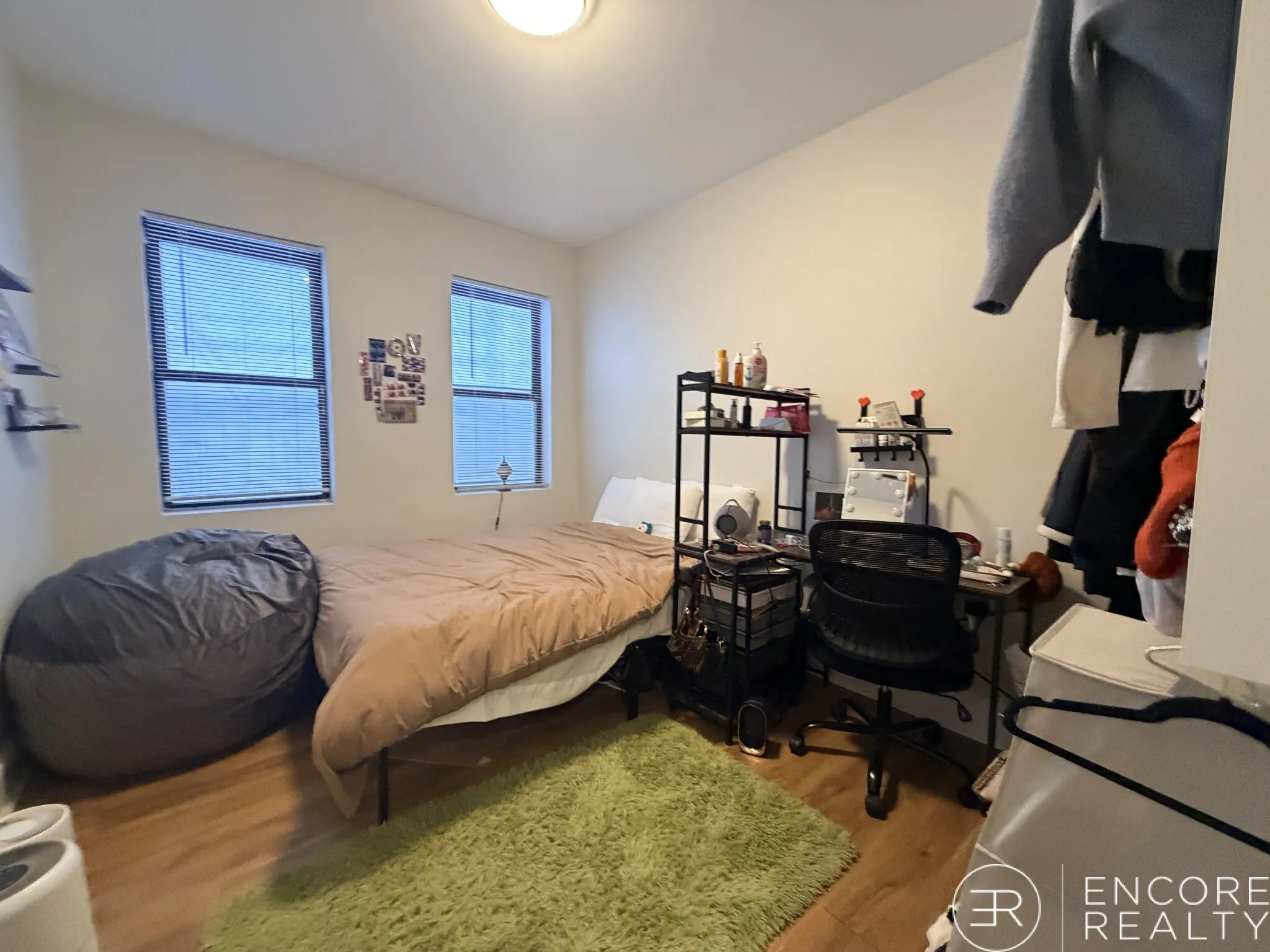 833 Beacon St, Fenway