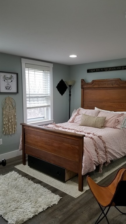 51 Moore Rd, New Braintree