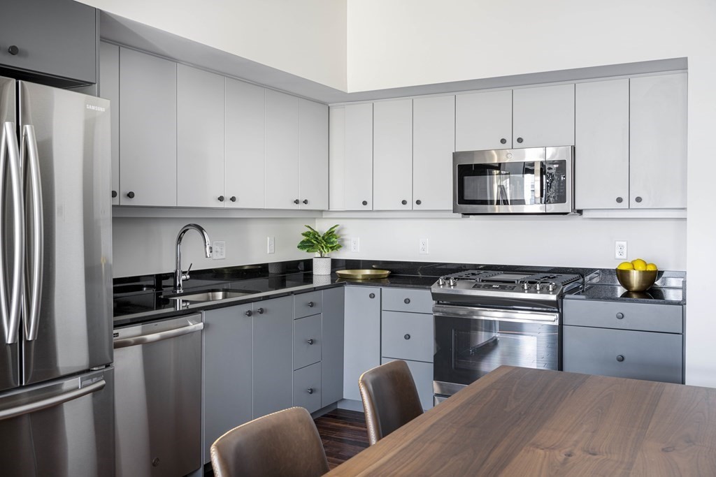 1060 Broadway, Somerville