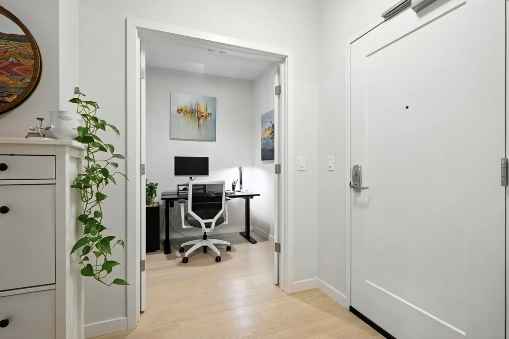 45 W 3rd St, South Boston