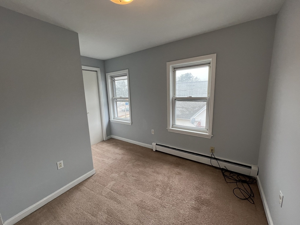 155 E Central St, Franklin