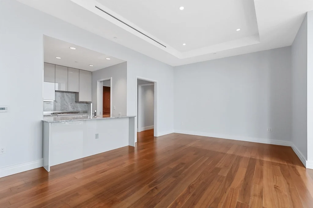 1 Dalton St, Back Bay