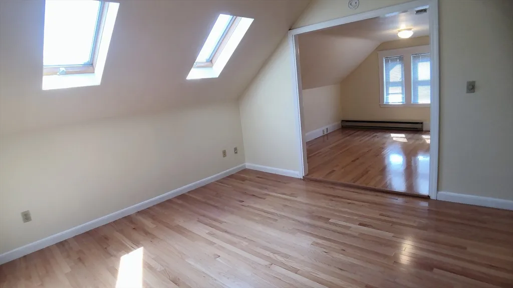 31 Gilbert Rd, Belmont