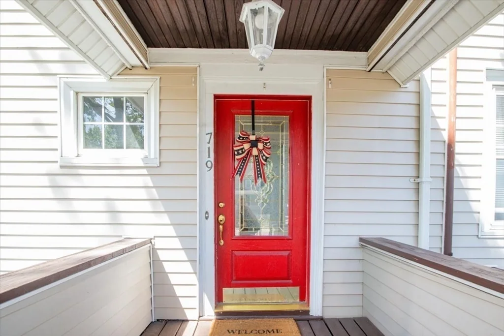 715 Truman Pkwa, Hyde Park