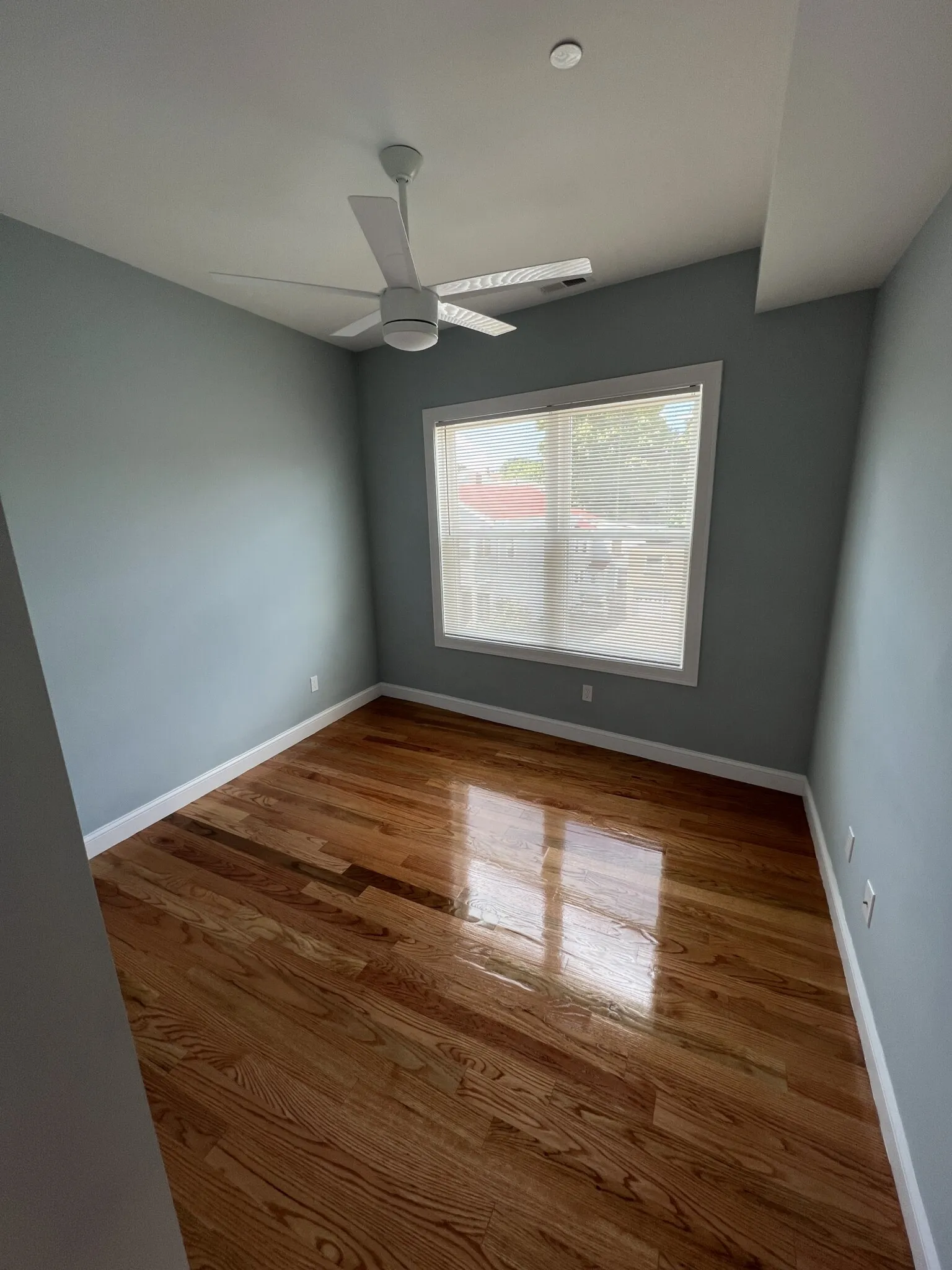 126 Cross St, East Somerville