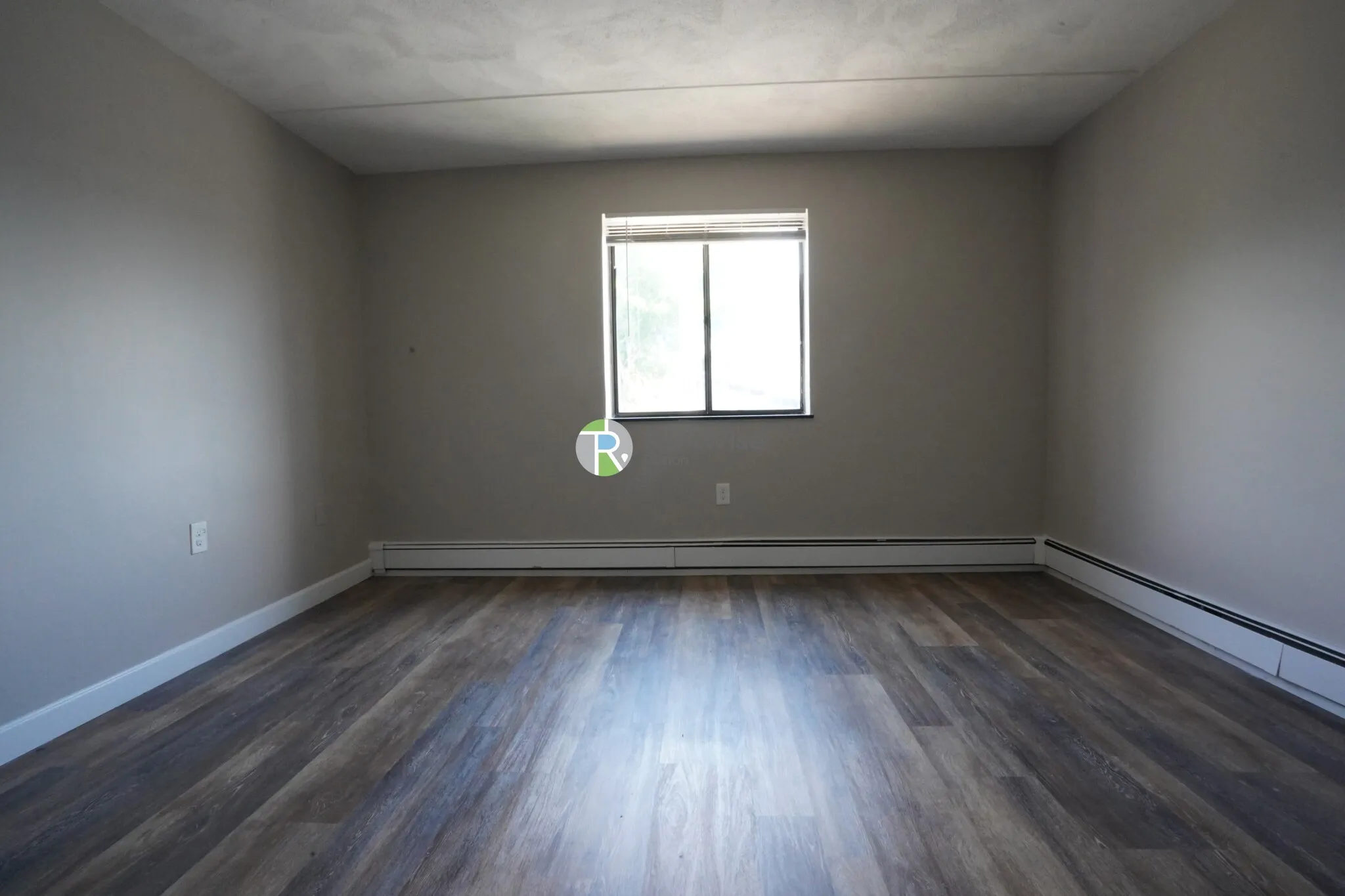 12 Cottage Ct, Nonantum