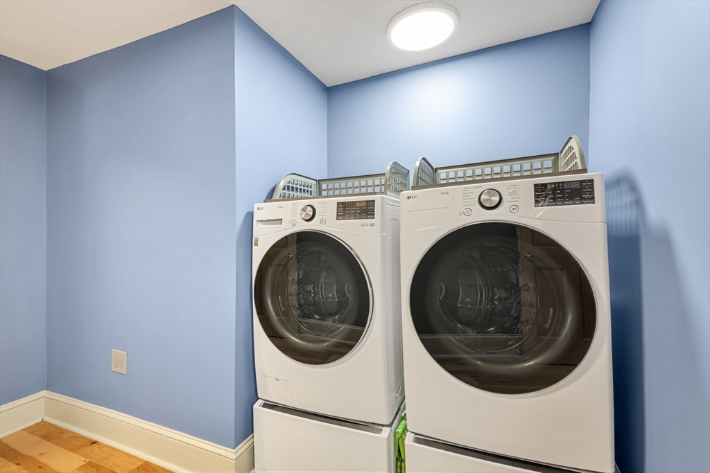 331 Granite St, Folly Cove