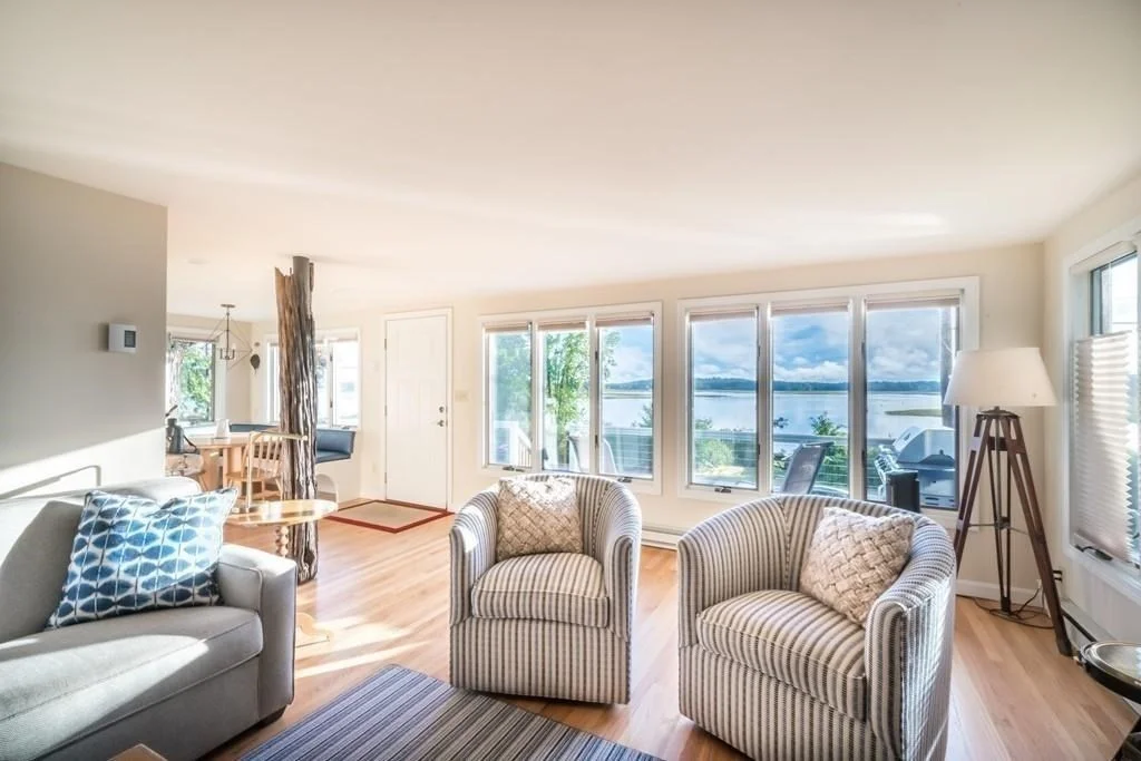 78 Little Neck Rd, Great Neck