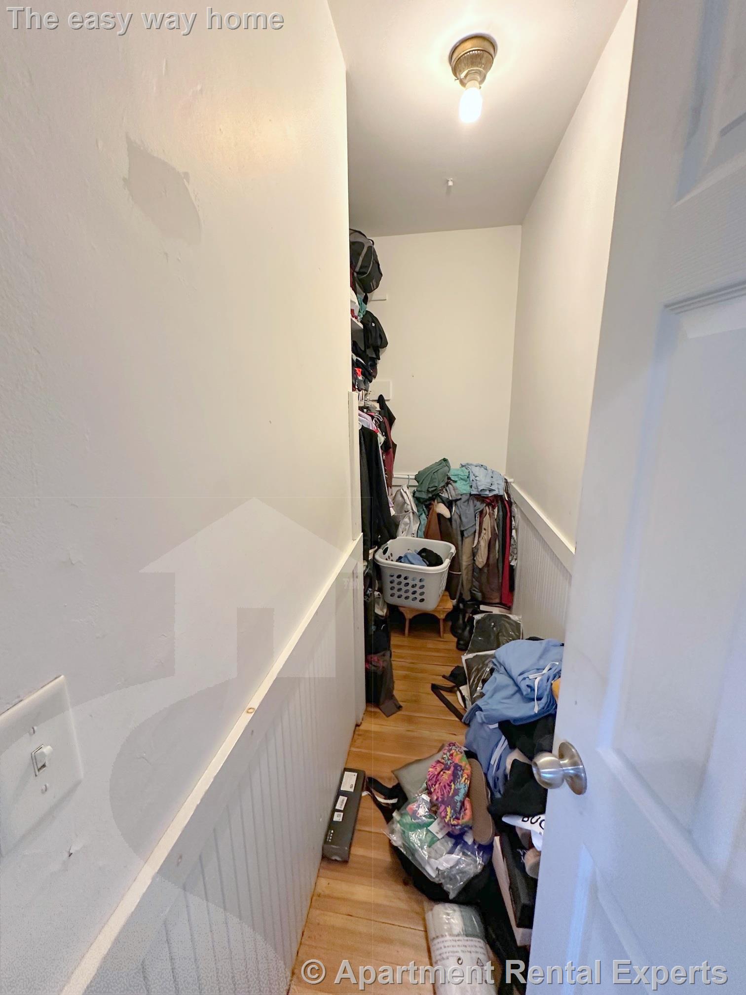 2 Drummond Pl, North Cambridge