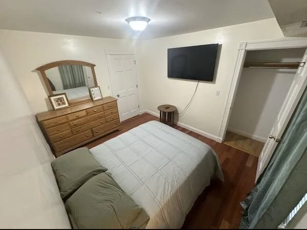 32 Tufts Ave, Washington Park