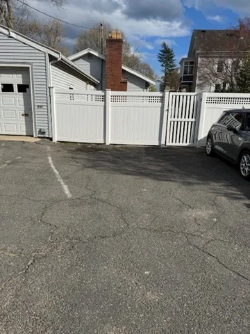 45 Broad St, Salem